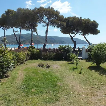 Praechtige In Erster Reihe Marina di Campo